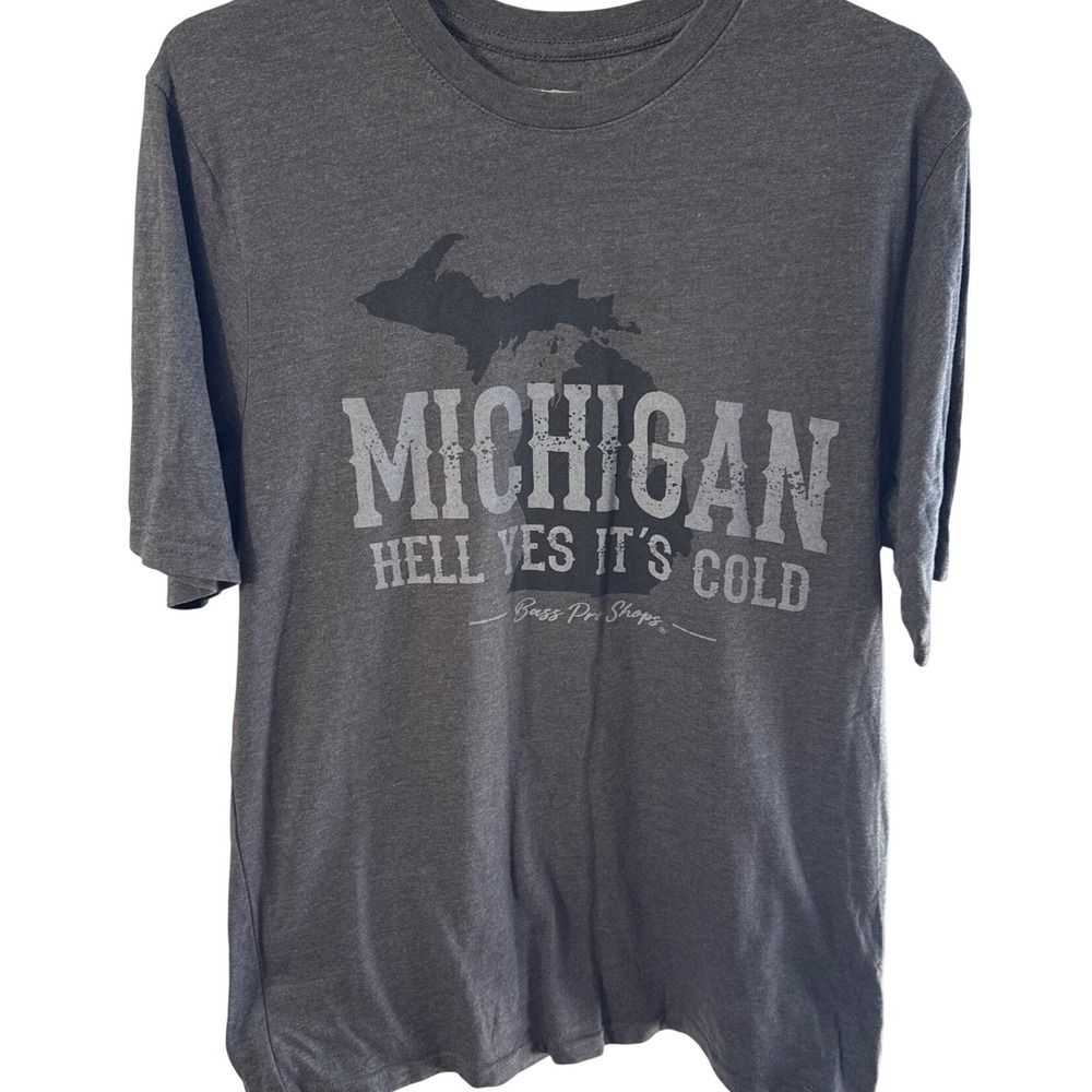 Bass Pro Shops Michigan Hell Yes It's Cold Graphic T-Shirt Mens Medium Gray